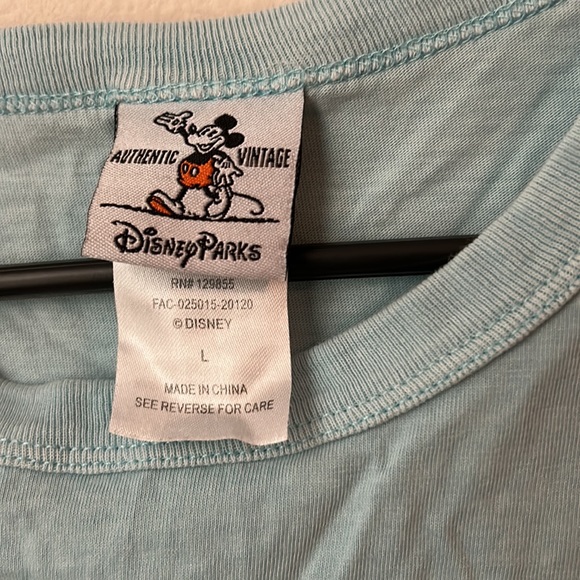 Blue crop disney shirt - Picture 2 of 4